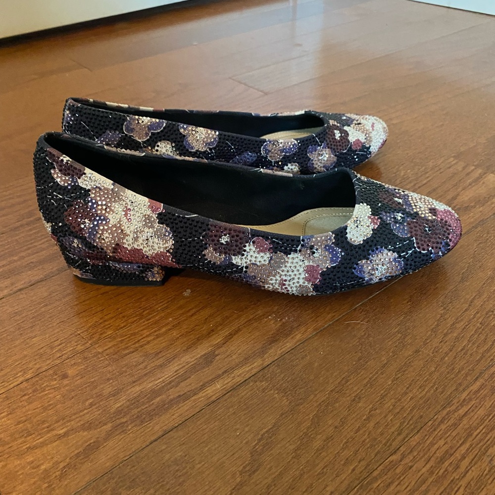 Alex Marie Black and Purple Floral Pumps - Picture 4 of 4